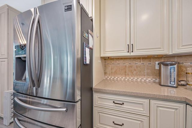 8443 Lost River Ct, Antelope, CA 95843