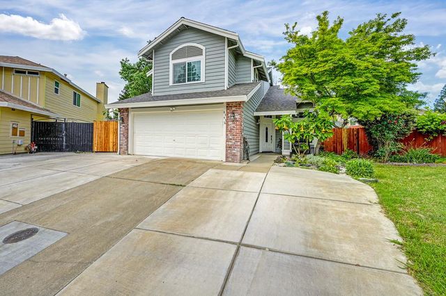 8443 Lost River Ct, Antelope, CA 95843