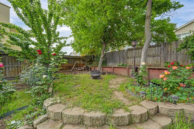 8443 Lost River Ct, Antelope, CA 95843