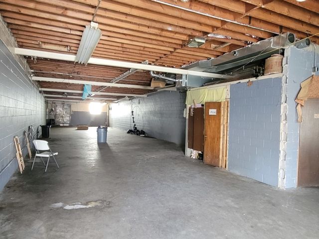 4447 W Belmont Avenue, Chicago, IL 60641