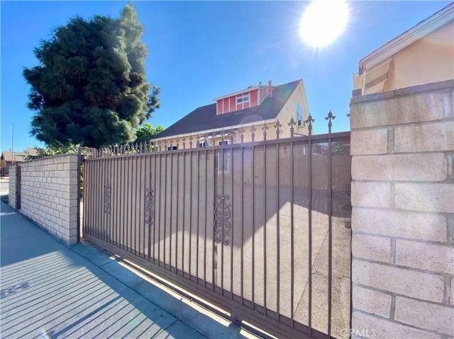 875 N Garsden, Covina, CA 91724