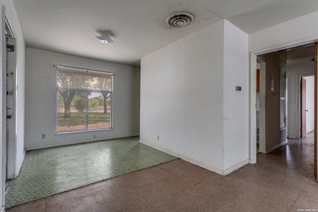 3615 WOODVILLE DR, San Antonio, TX 78223