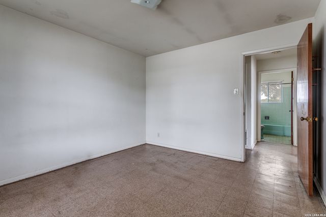 3615 WOODVILLE DR, San Antonio, TX 78223