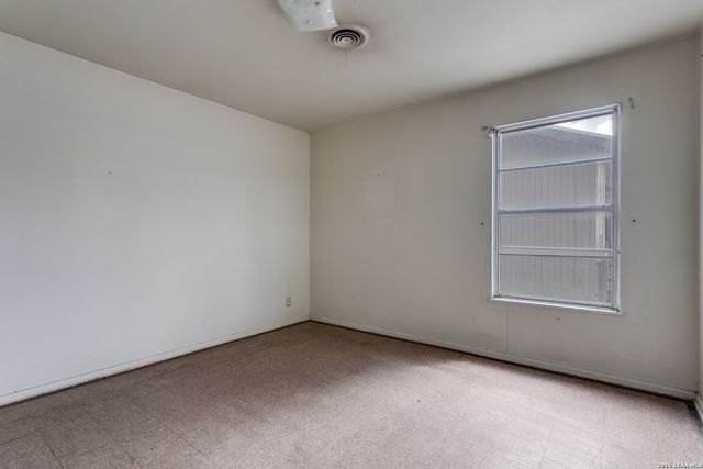 3615 WOODVILLE DR, San Antonio, TX 78223