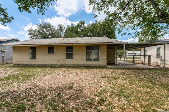 3615 WOODVILLE DR, San Antonio, TX 78223