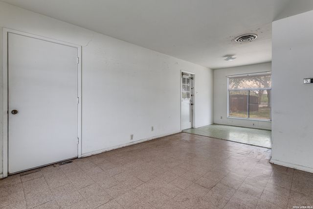 3615 WOODVILLE DR, San Antonio, TX 78223