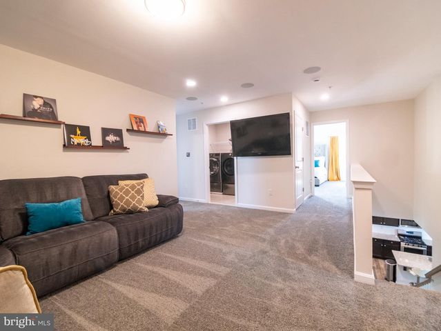 9318 SYDNEY WAY, Laurel, MD 20723