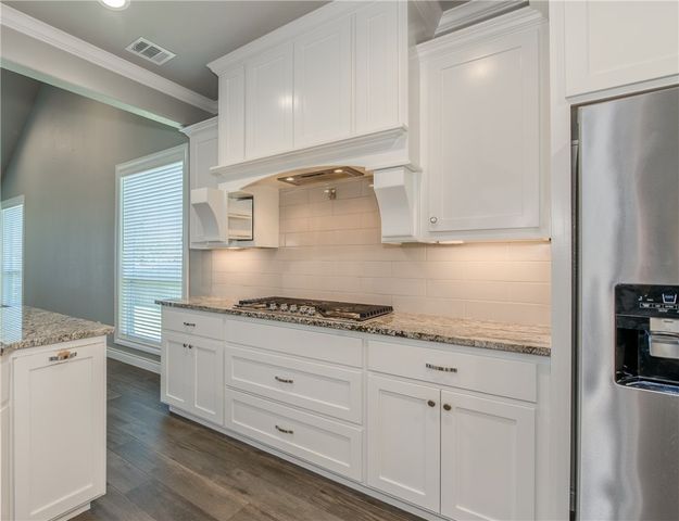 4016 Oak Meadow Grove Circle, College Station, TX 77845