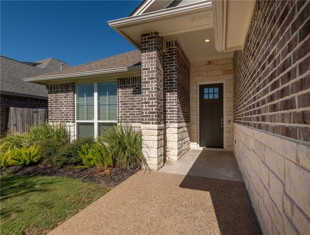 4016 Oak Meadow Grove Circle, College Station, TX 77845