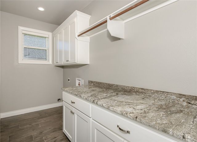 4016 Oak Meadow Grove Circle, College Station, TX 77845