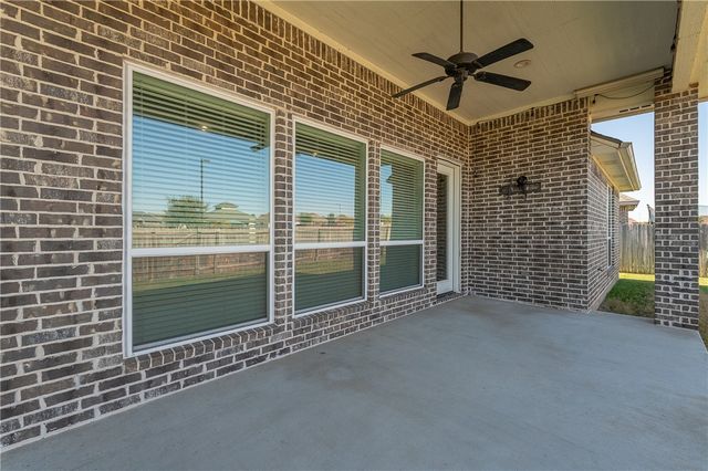 4016 Oak Meadow Grove Circle, College Station, TX 77845