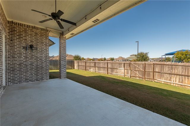 4016 Oak Meadow Grove Circle, College Station, TX 77845