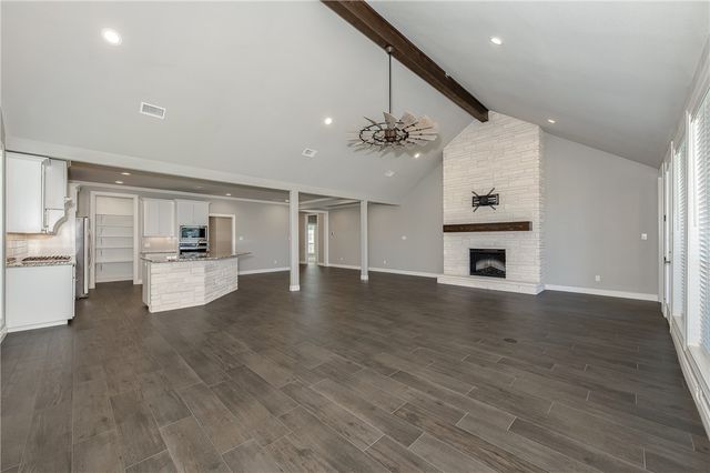 4016 Oak Meadow Grove Circle, College Station, TX 77845