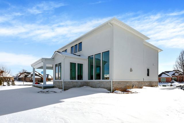 5336 Ashby Court, Greenwood, IN 46143