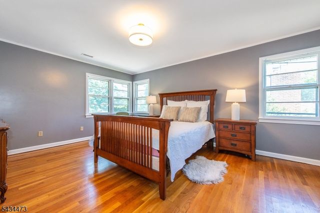 17 Luddington Rd, West Orange Twp., NJ 07052