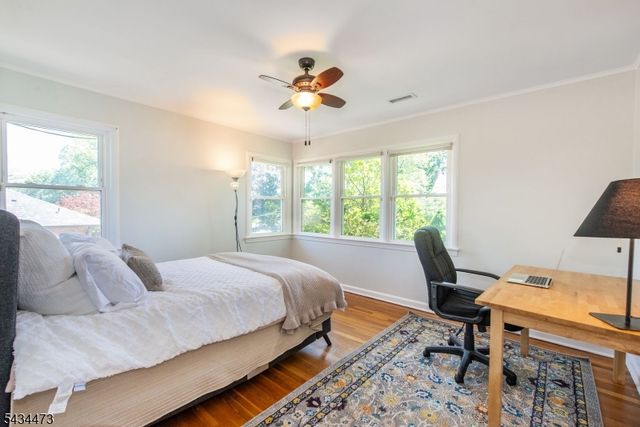 17 Luddington Rd, West Orange Twp., NJ 07052