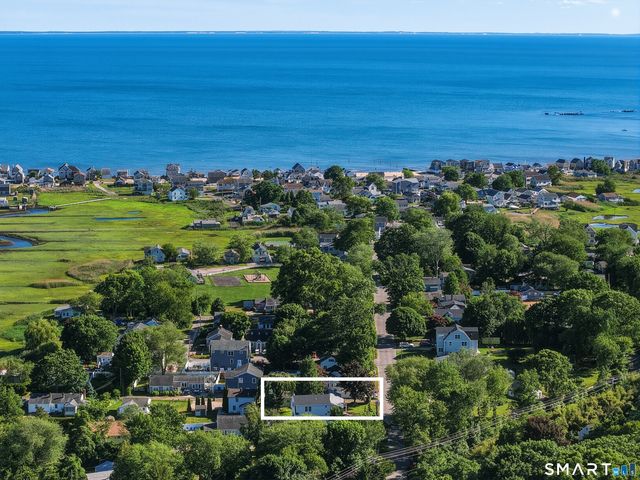 52 Chalker Beach Road, Old Saybrook, CT 06475