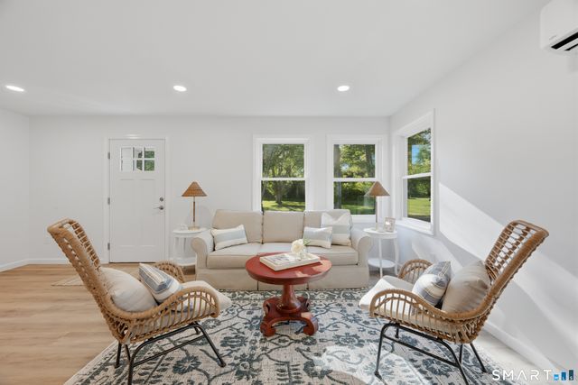 52 Chalker Beach Road, Old Saybrook, CT 06475
