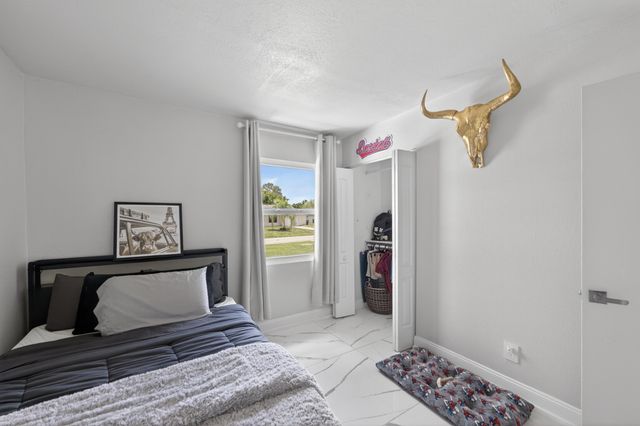 264 SW Cherryhill Road, Port St. Lucie, Port St Lucie, FL 34953
