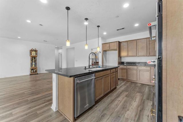 750 Green Court, Perris, CA 92571