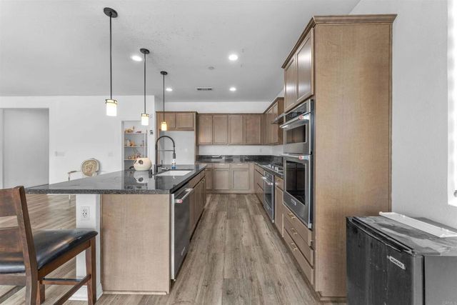 750 Green Court, Perris, CA 92571