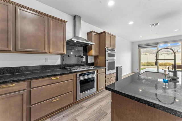 750 Green Court, Perris, CA 92571