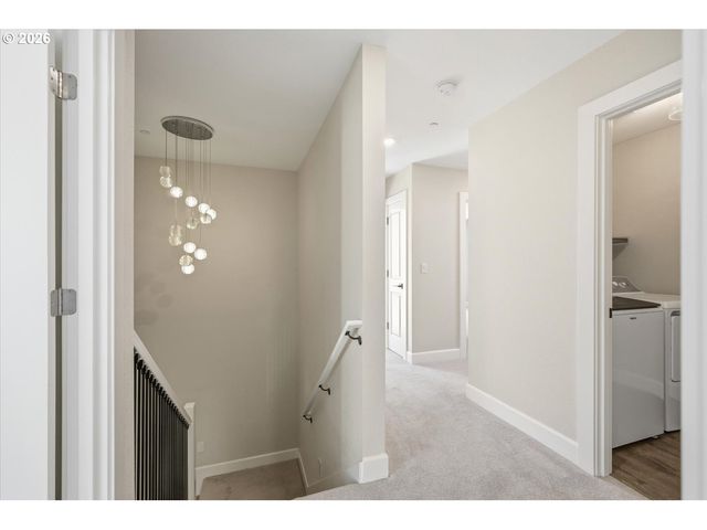 2059 Se 176TH Ave, Portland, OR 97233