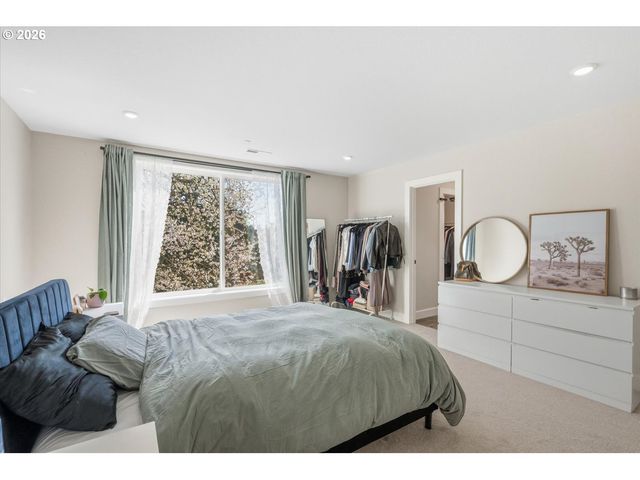 2059 Se 176TH Ave, Portland, OR 97233