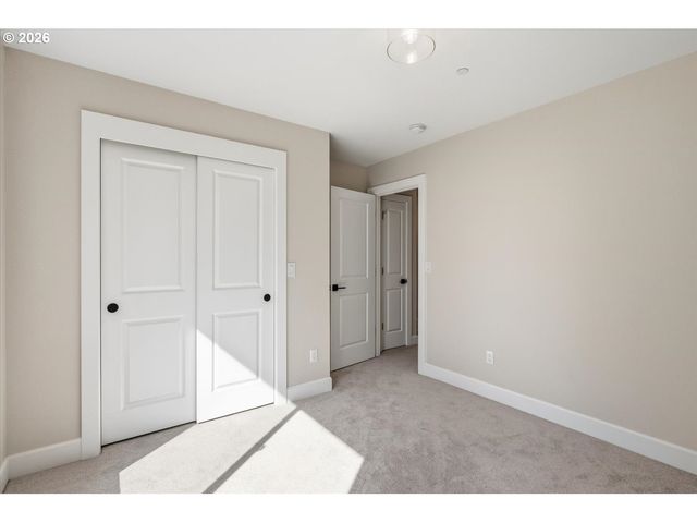 2059 Se 176TH Ave, Portland, OR 97233