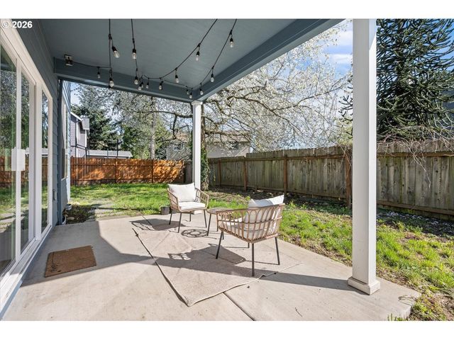 2059 Se 176TH Ave, Portland, OR 97233