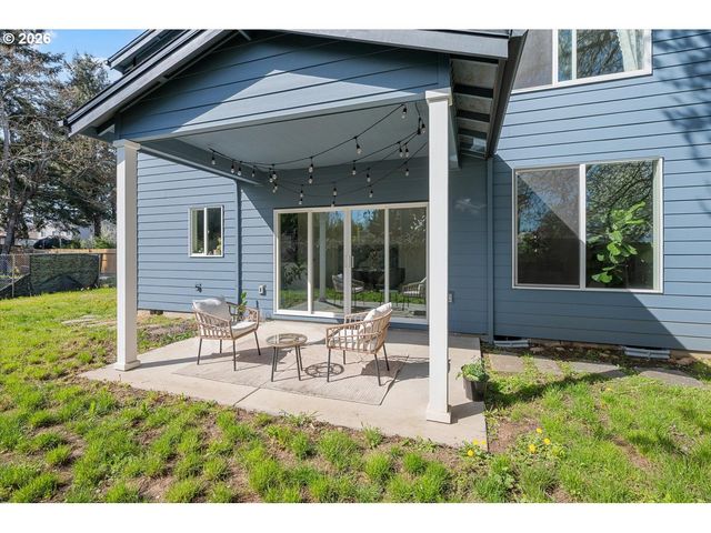 2059 Se 176TH Ave, Portland, OR 97233