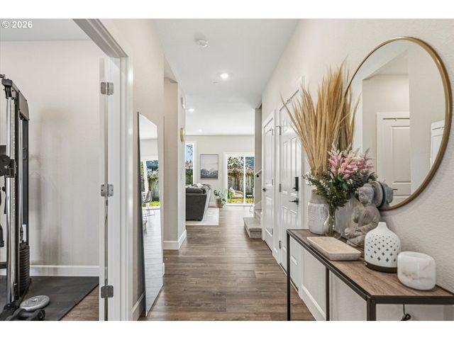 2059 Se 176TH Ave, Portland, OR 97233