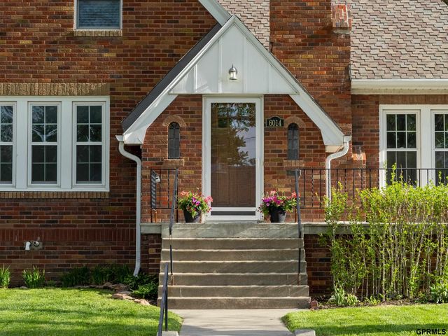 6014 Poppleton Avenue, Omaha, NE 68106
