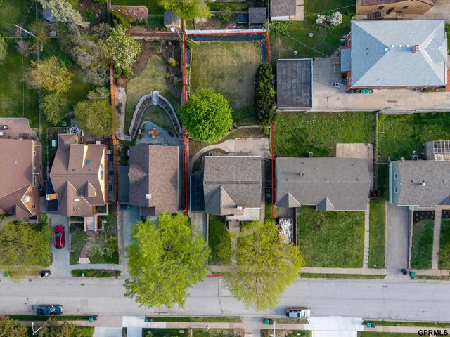6014 Poppleton Avenue, Omaha, NE 68106