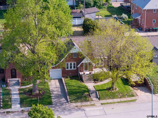 6014 Poppleton Avenue, Omaha, NE 68106