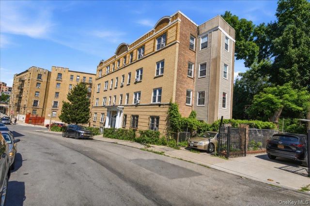 75 Saint Andrews Place, Yonkers, NY 10705