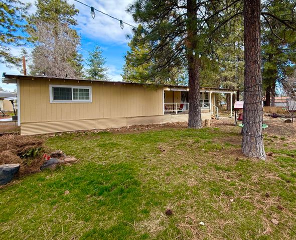 2383 Blue Pool Way, Chiloquin, OR 97624