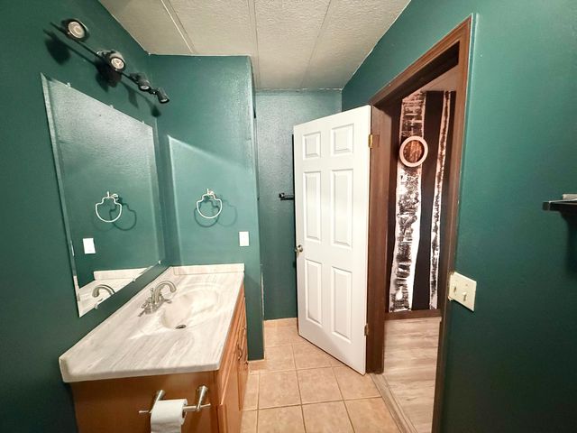 2383 Blue Pool Way, Chiloquin, OR 97624