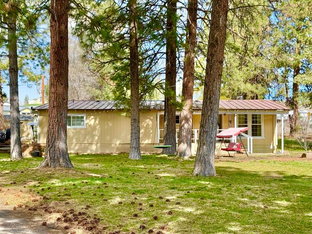 2383 Blue Pool Way, Chiloquin, OR 97624