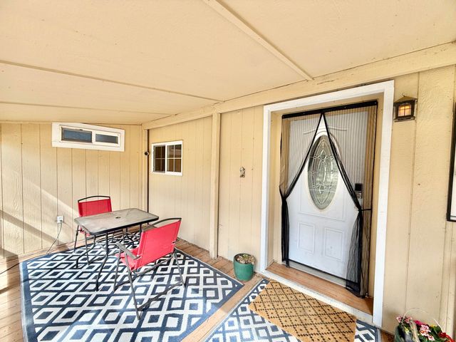 2383 Blue Pool Way, Chiloquin, OR 97624