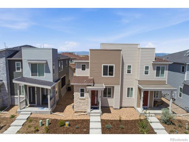 6109 Louisville Court, Frederick, CO 80504