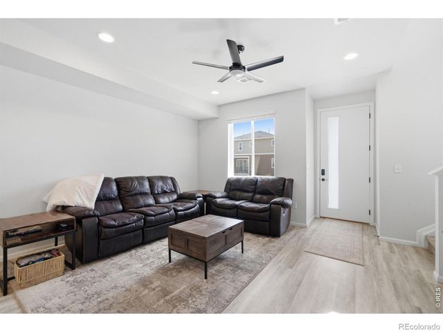 6109 Louisville Court, Frederick, CO 80504