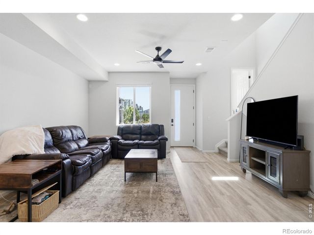 6109 Louisville Court, Frederick, CO 80504