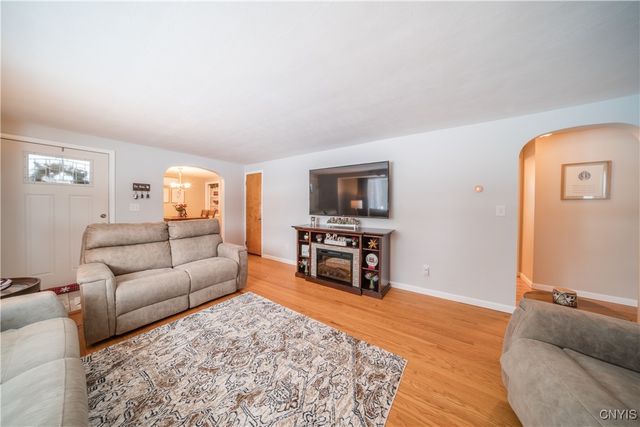 132 Duerr Road, Salina, NY 13090