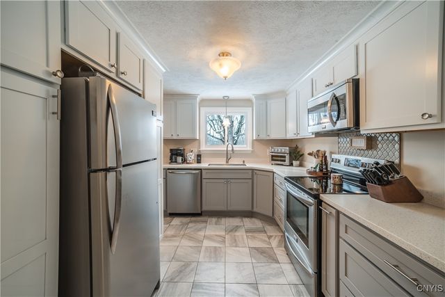 132 Duerr Road, Salina, NY 13090