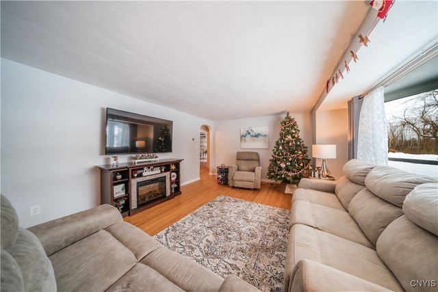 132 Duerr Road, Salina, NY 13090