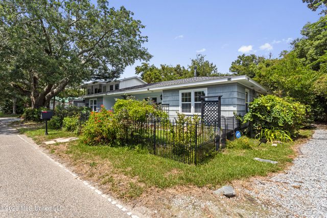 930 22nd Street, Gulfport, MS 39501
