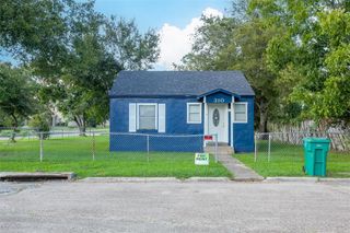 310 S Farragut Avenue, Orange, TX 77630