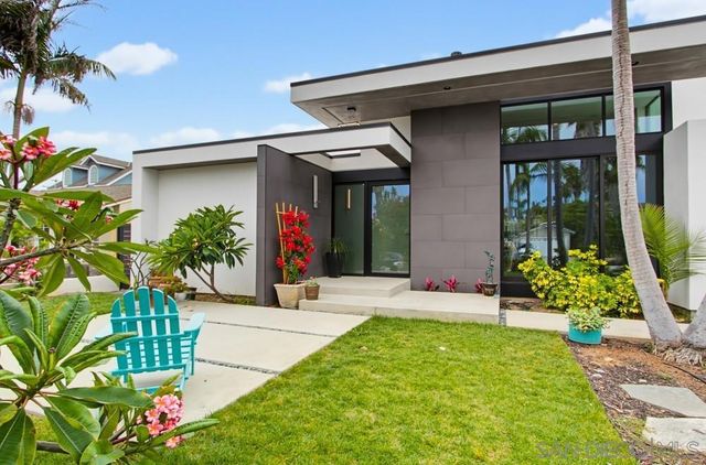 5065 67 Los Robles Dr., Carlsbad, CA 92008