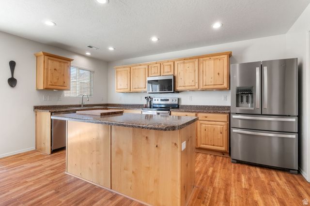 181 W CARACARA ST, Saratoga Springs, UT 84045